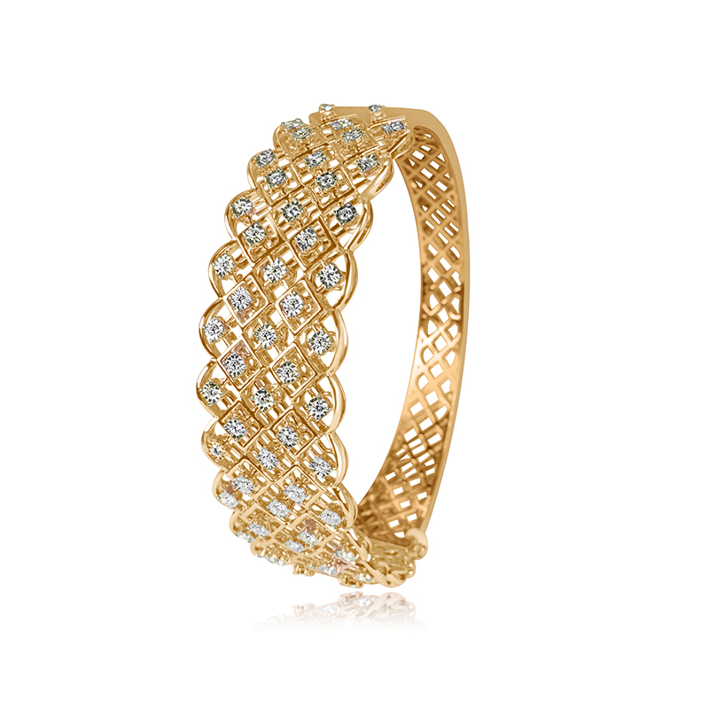 Stunning Yellow Gold bangle with 5 rows of Diamonds